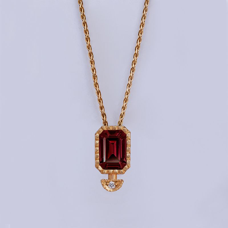 Garnet Rectangle necklace - 18k solid gold
