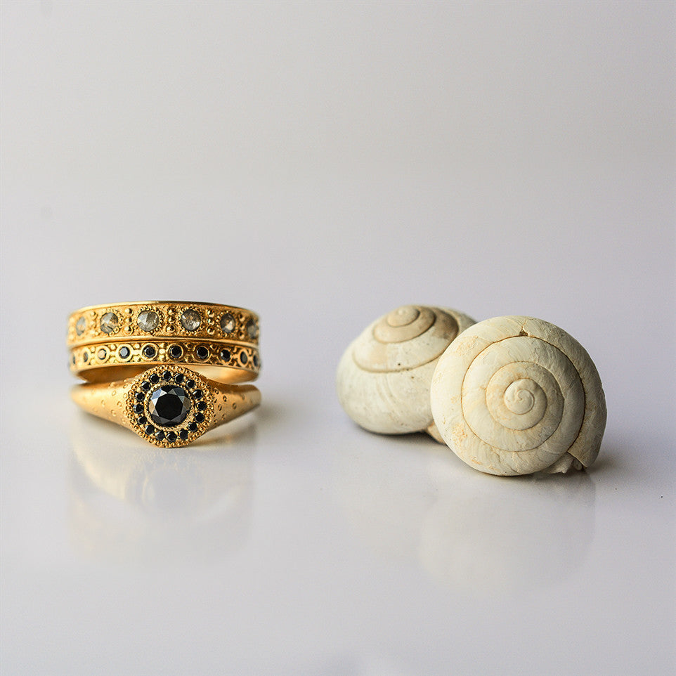 Black Sun ring - 18k solid gold & black diamond