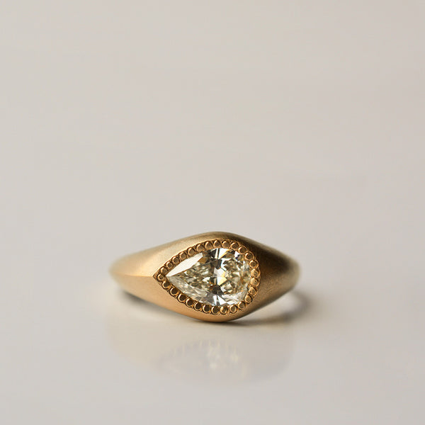 Diamond drop Ring - 18k gold & Diamond