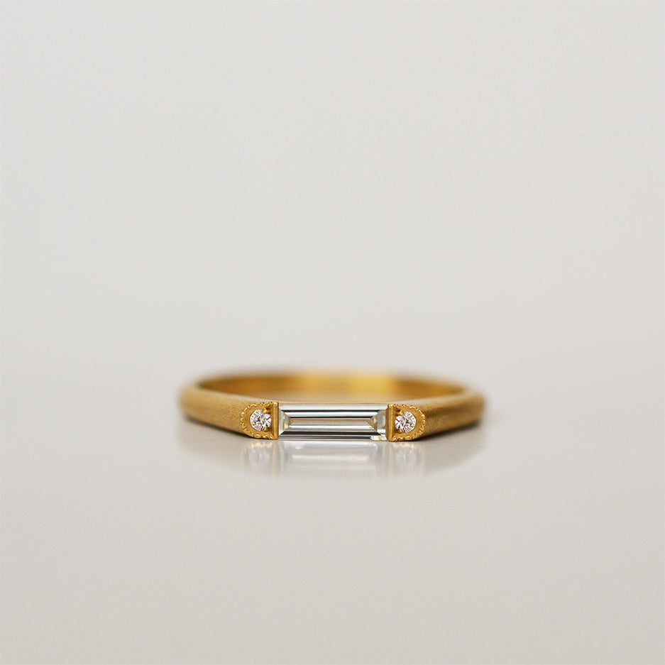 Neon Ring - 18k gold & Diamonds