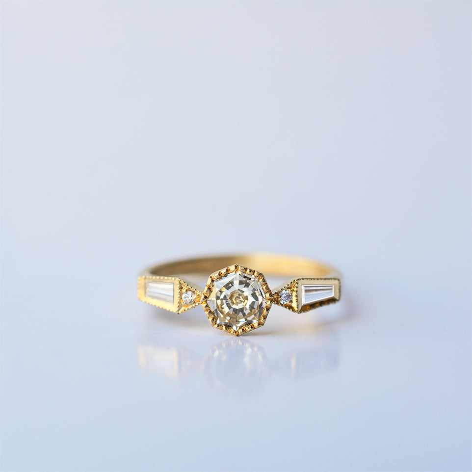 Octagon Taper Ring - 18k gold & Diamonds
