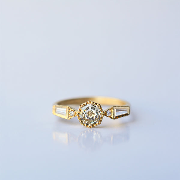 Octagon Taper Ring - 18k gold & Diamonds