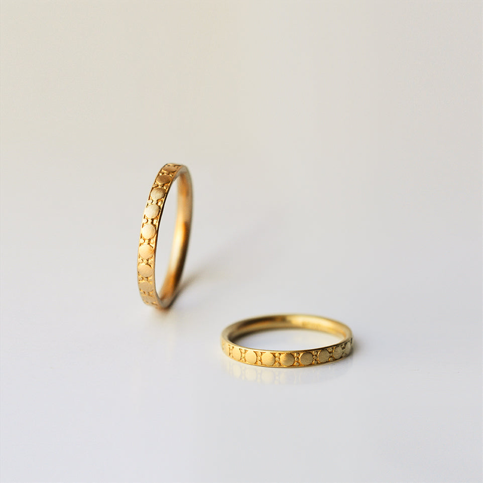 Decorated Wedding Ring - 18k solid gold