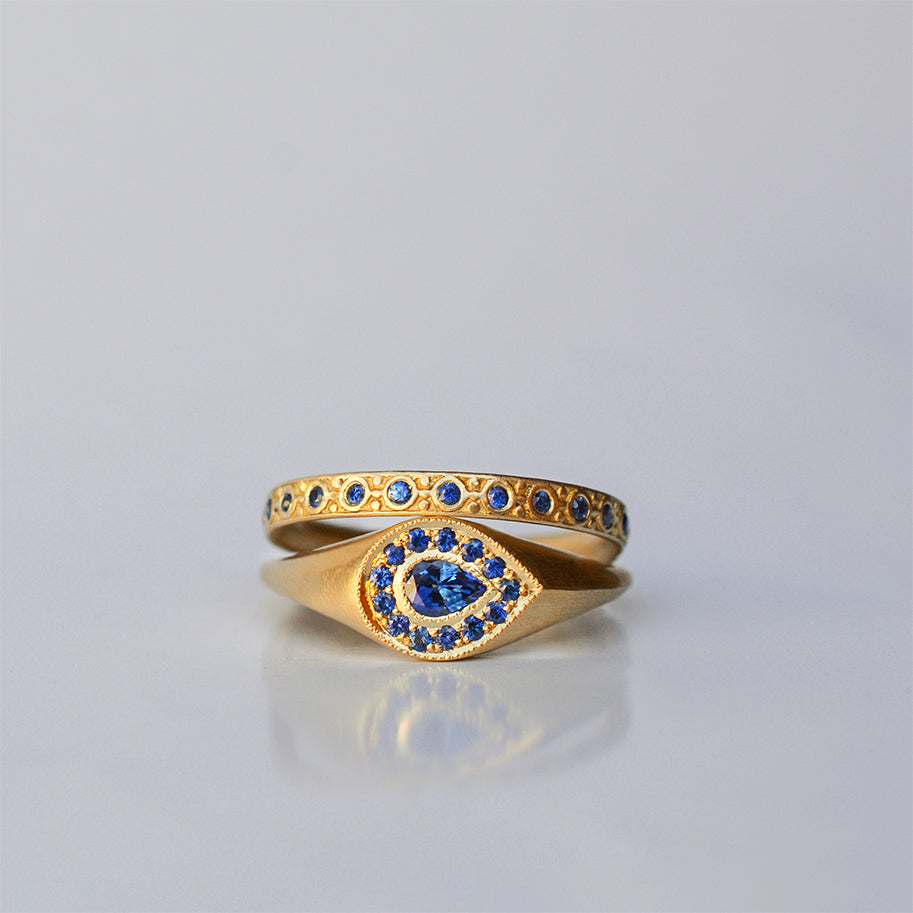 Halo Drop ring - 18k solid gold & Sapphires
