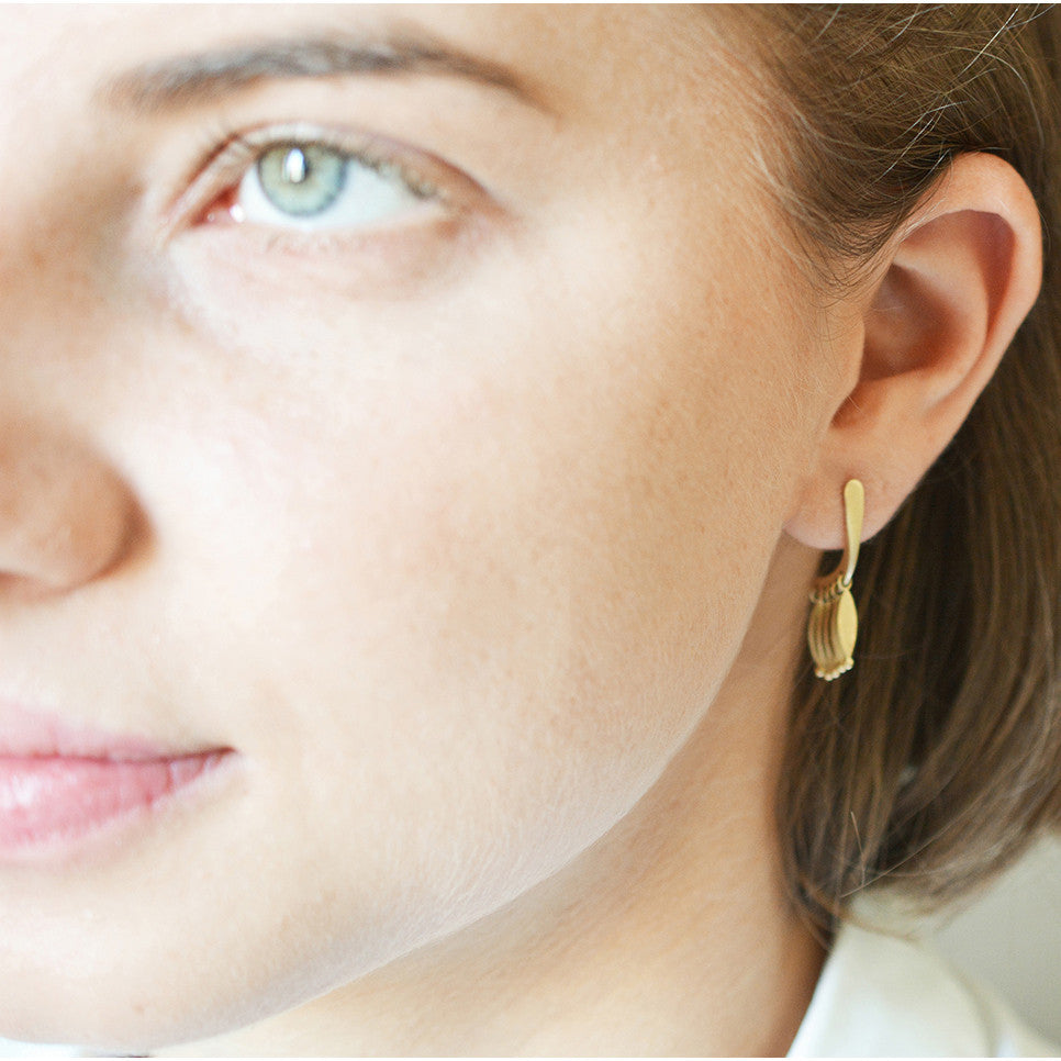 Leaf earrings - 18k solid gold stud earrings