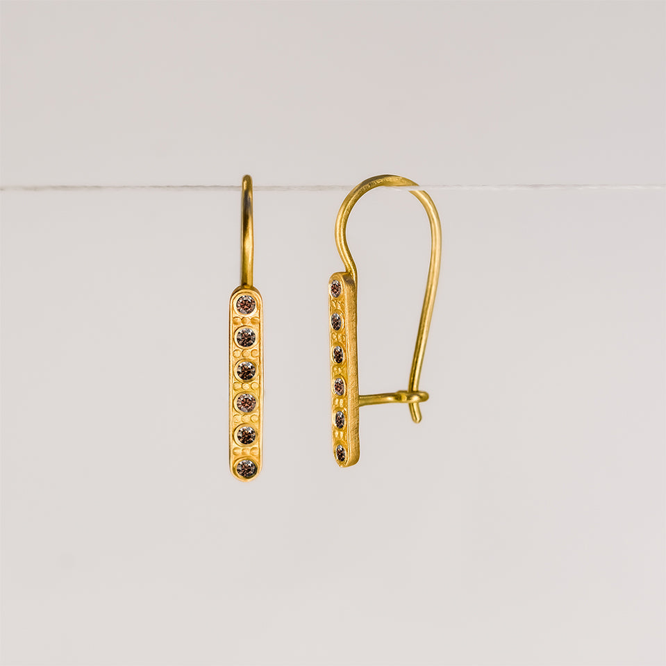 Decorated earrings - 18k solid gold & chocolate diamonds