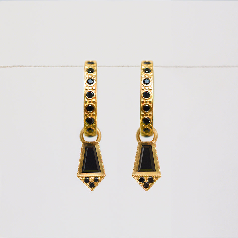 Black Taper - decorated hoop earrings - 18k solid gold