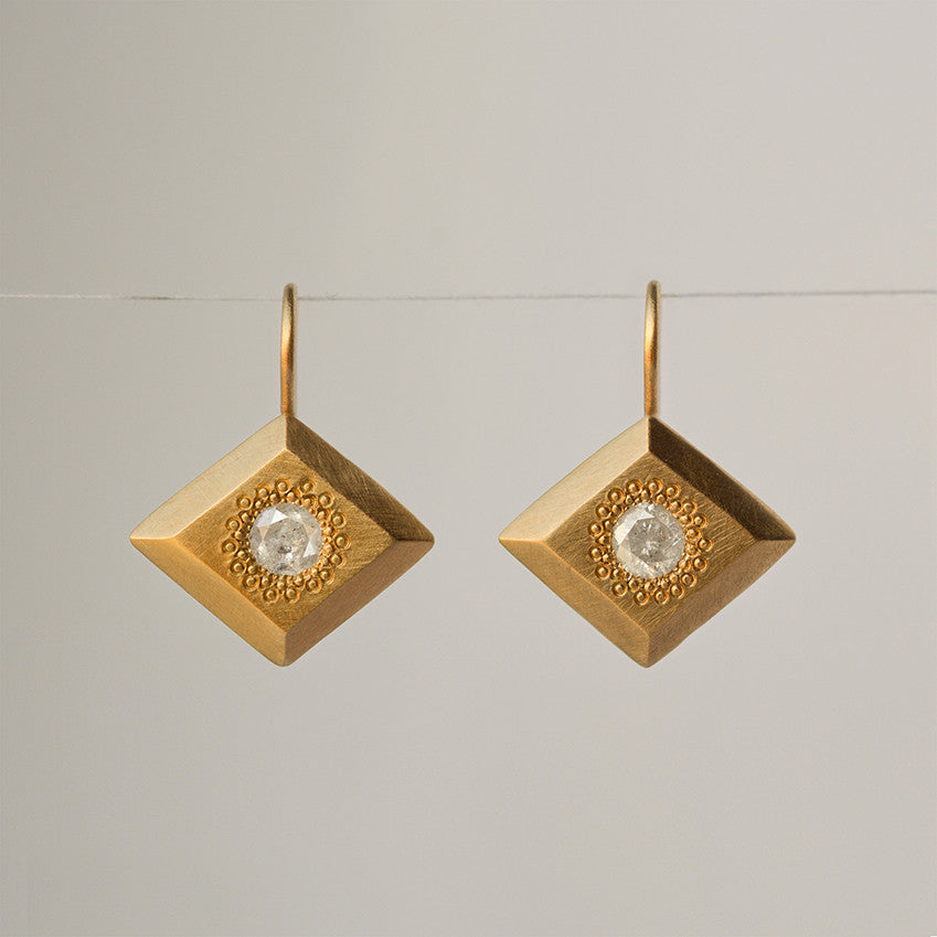 Icy Diamond Earrings - 18k solid gold