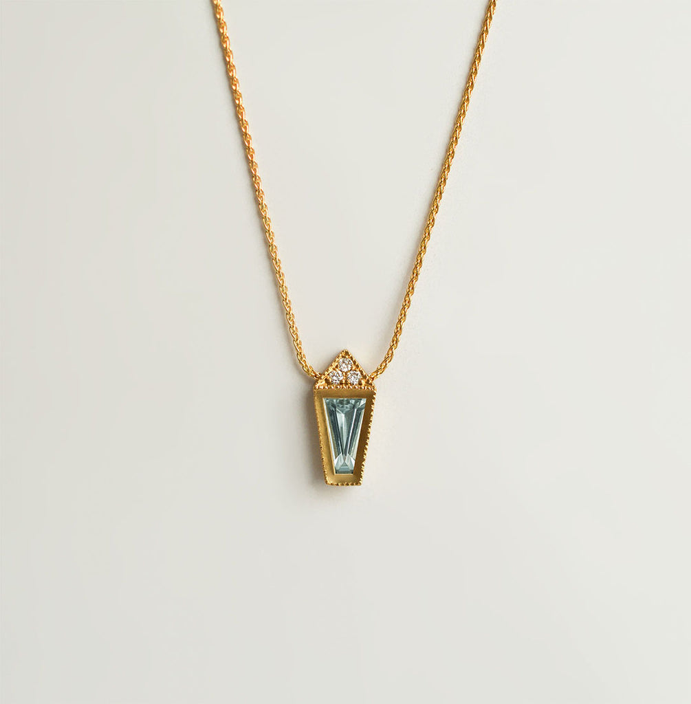 Aquamarine Taper necklace - 18k solid gold